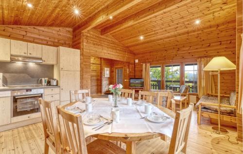 ห้องครัว, Cozy Home In Masserberg With Wifi in มาสเซอร์แบร์ก