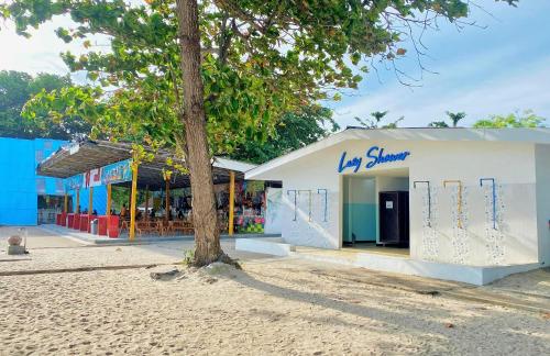 Zuhanyzó, Starlight Cabin Kalianda in Kalianda