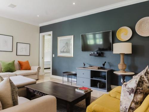 Hyde Park Retreat - image 5