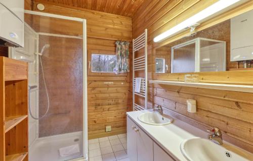 ห้องน้ำ, Cozy Home In Masserberg With Wifi in มาสเซอร์แบร์ก