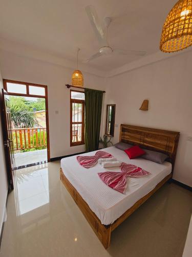Deluxe Double Room image 10