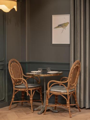 Restaurant, Miss Fuller in 17th - Arc de Triomphe - Palais des Congres