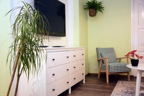 One-Bedroom Standard Apartment room in Reval Residences