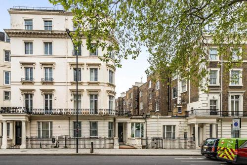 City Nest 2 Bedroom Apartment in Paddington, Londyn