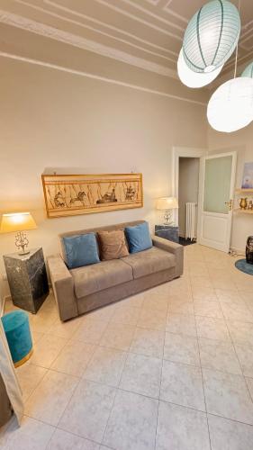 Shared lounge/TV area