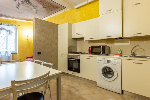 Melly House In The City Center, Air-Con, WiFi, Large Apartment, Bérgamo (foto 8)