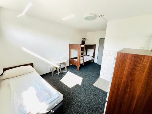 Jugendherberge City-Hostel Köln-Riehl - image 6