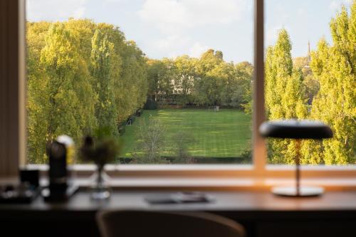 Royal Garden Hotel - image 3