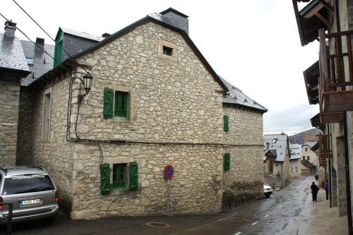  Apartamentos Codallos in Tramacastilla de Tena