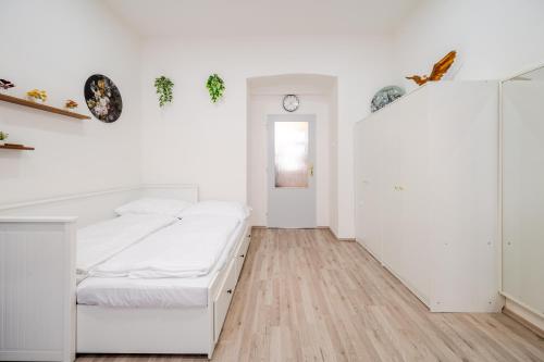 Church of Saint Procopius Premier Suite by Willstay, Prague (photo 9)