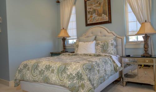 Charming Muenster 1br Balcony, Patio & Views in Muenster (TX)