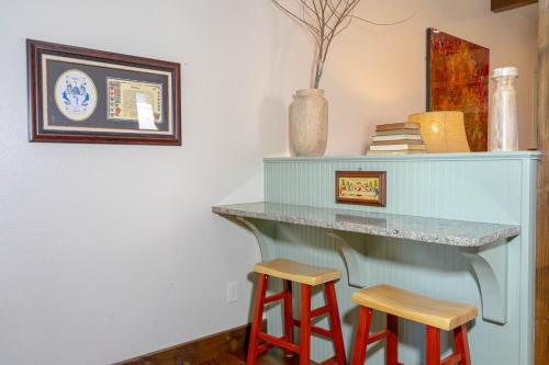 German Escape Balcony Patio In Downtown Muenster in Muenster (TX)