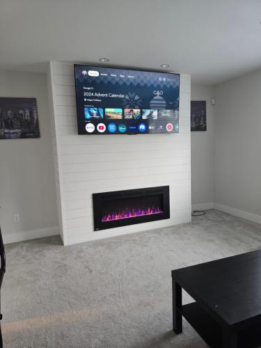 Private 1 bedroom in Brookswood in Langley, Canada