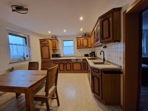 virtuve, Ferienwohnung Strohbergblick in Frankenblick