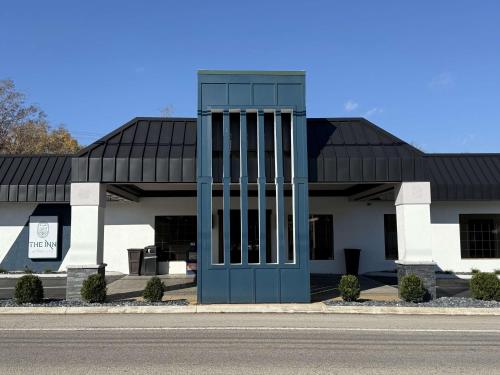 The Inn At Tree City, BW Signature Collection in McMinnville, USA