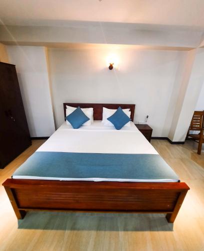 Budget Triple Room image 10