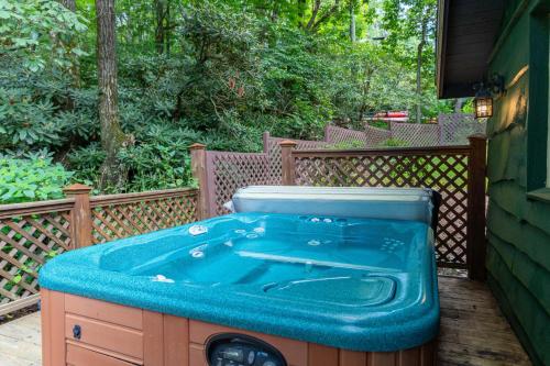 Bear Bungalow in Blowing Rock, USA