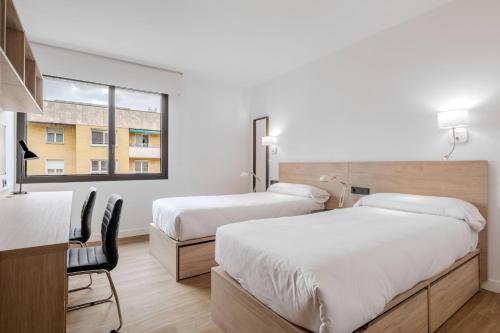 Micampus Pamplona Student Residence Room Type - Twin Room