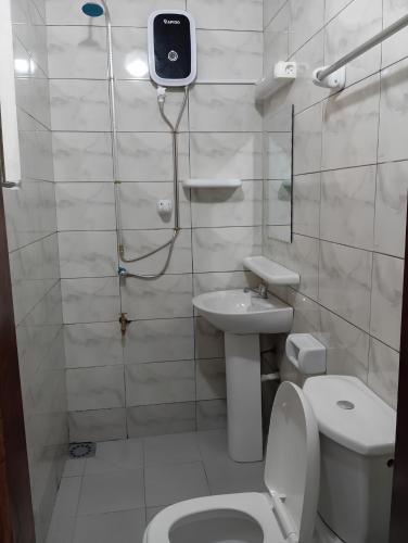 Two-Bedroom Apartment image 5