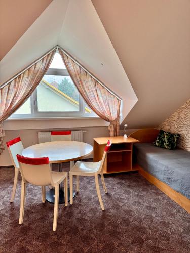 บริการและสิ่งอำนวยความสะดวก, JI Apartment in มอดริเซ