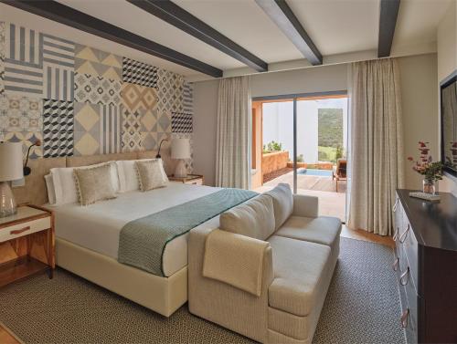 2 bedrooms, 4 beds