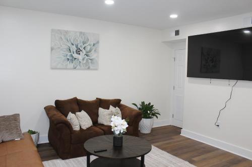 Cozy 2-bedroom condo with WiFi, AC in awesome Washington - Unit 2 in Washington, USA