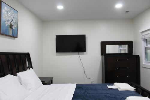 Cozy 2-bedroom condo with WiFi, AC in awesome Washington - Unit 3 in Washington, USA