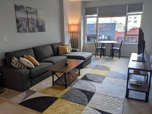 Lovely 1BR Apt. In The Gaslamp! in San Diego, USA