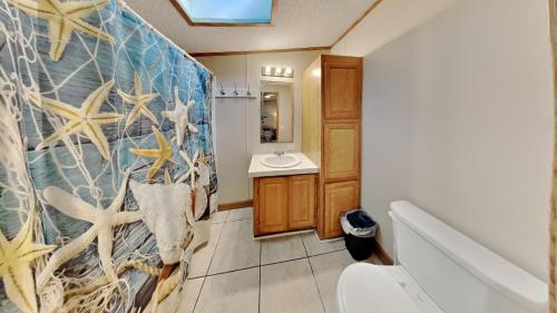 Island Club #93 - image 33