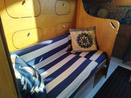 Lisboa Sailing Tours - Night on board - Alcantara, Lisbon (photo 9)