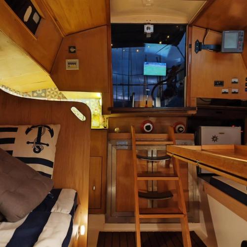 Lisboa Sailing Tours - Night on board - Alcantara, Lisbon (photo 5)