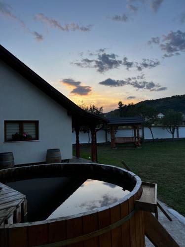 Pezsgőfürdő, Casa Guriță (Casa Gurita) in Ieud