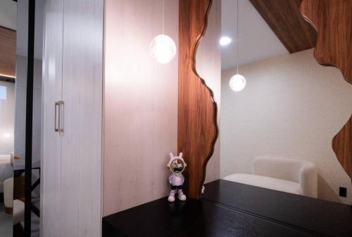 One-Bedroom Apartment image 10
