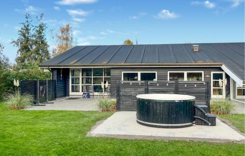 Gorgeous Home In Væggerløse With Sauna