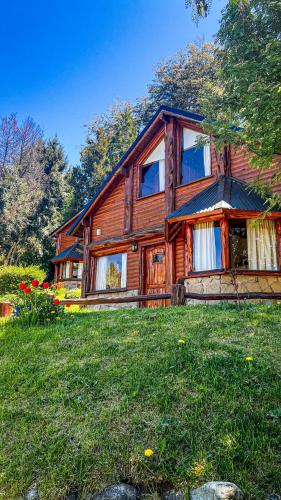 RentUp - Cabana para 5 personas cerca de los lagos y Puerto Panuelos