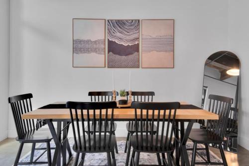 Chic Industrial Vibes 2BR 2BA thumb 2