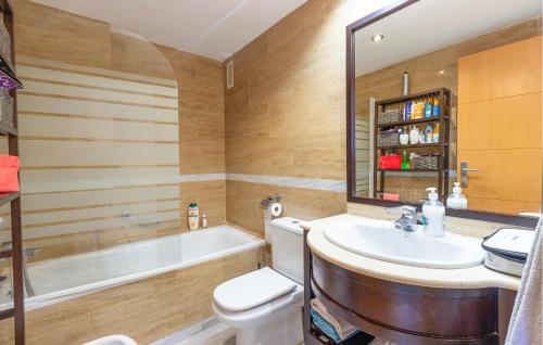 Gorgeous Apartment In Villajoyosa - image 3