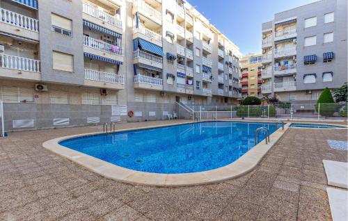Beach Front Apartment In Torrevieja With Wifi - image 5