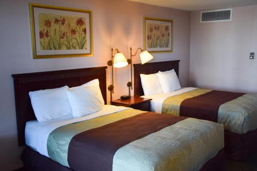 Double room, smokers allowed