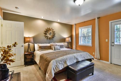 Spruce Creek Lodge: Classic A-Frame Mountain Retreat in Blue River