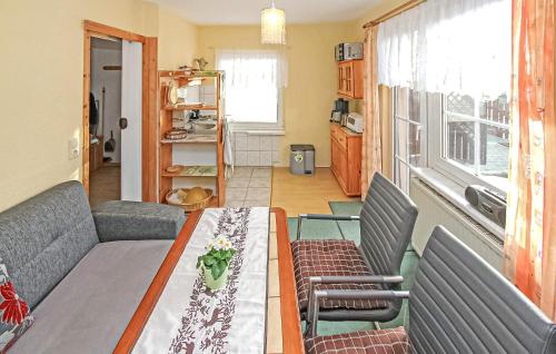 Awesome Apartment In Mühl Rosin (Awesome Apartment In Muhl Rosin) in Muhl Rosin