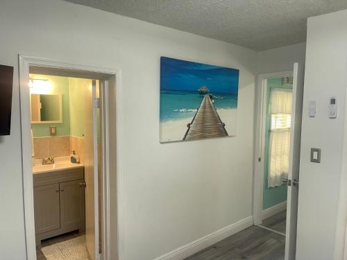 Convenient and Private Downtown 1BR Near Beach in West Palm Beach, USA