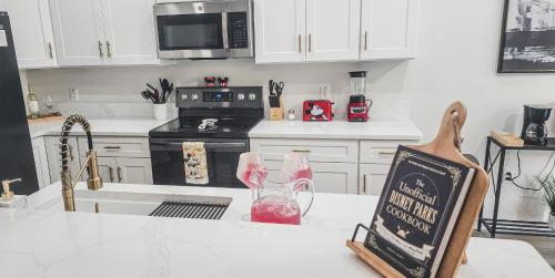 Special Pricing! 4br Pool Home Near Disney in Davenport, USA