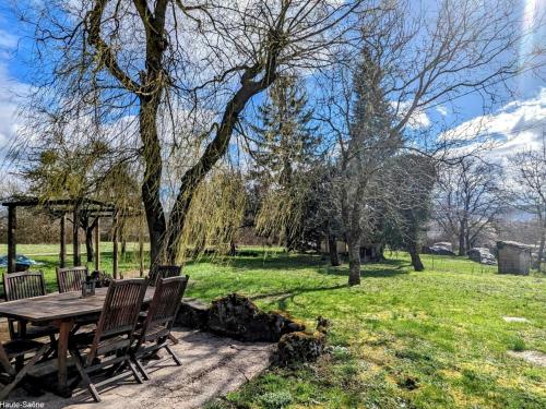 Gîte familial à Héricourt avec jardin et parking proche Belfort, 3 ch. - FR-1-583-338 - Location saisonnière - Héricourt