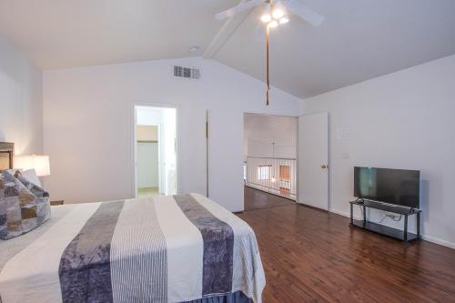 Red Rock Vacation Villa - image 11