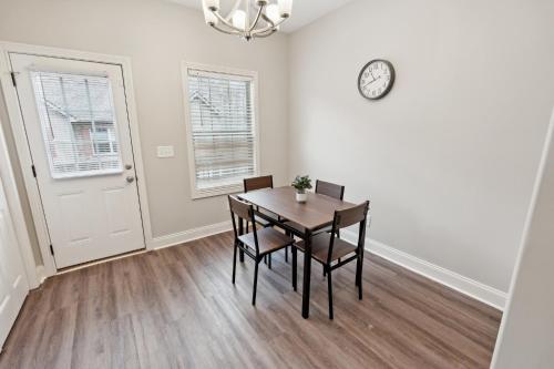 Biltmore Luxury 1517 #6 Townhomes L 2bd 2 Bth thumb 4