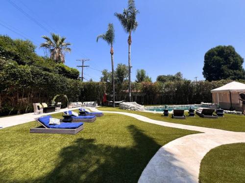 Luxury Oasis in Central Encino w Pool & Spa Topeka in Tarzana