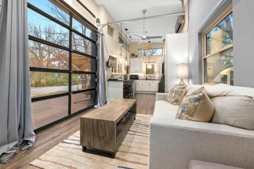 Amp House-Seen on Tiny House Nation-Sauna-1mi to DT in Fayetteville, USA