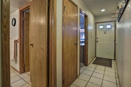 Mountainside Royalview Condo: Pool/Hot Tubs, Great Location in Frisco, USA