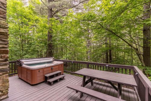 Whispering Pines in Fleetwood, USA